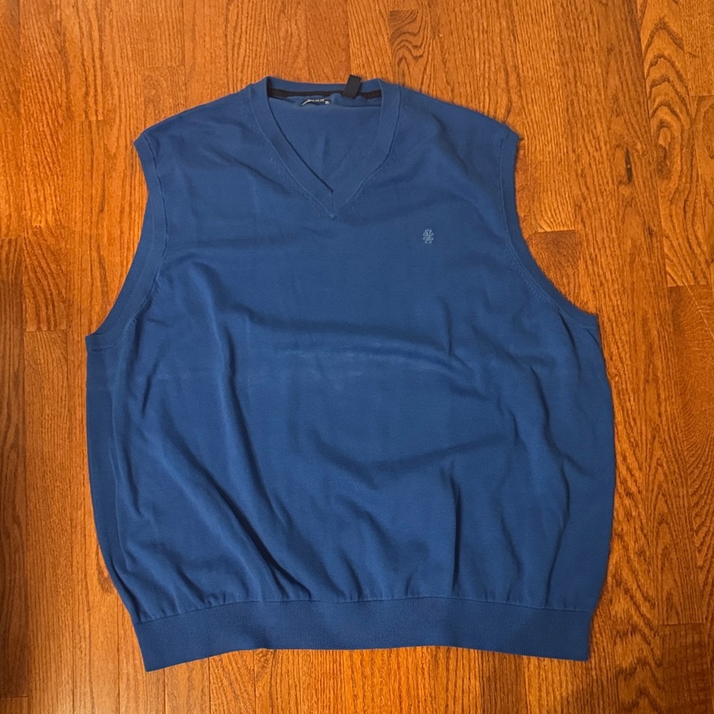 Izod Men's V-Neck Blue Sweater Vest